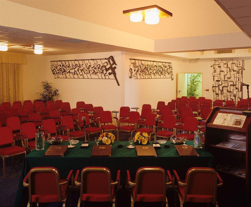Hotel & Residence Dei Duchi أوربينو المظهر الخارجي الصورة