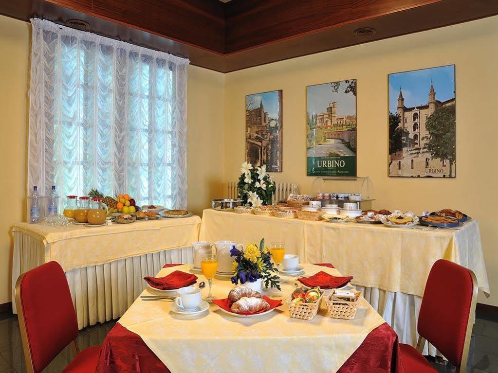 Hotel & Residence Dei Duchi أوربينو المظهر الخارجي الصورة